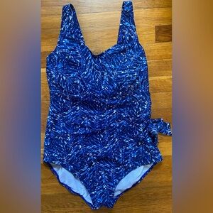 LL Bean Women's Blue One Piece Shaping Swimwear Scoop Neck UPF 50 Sz 14